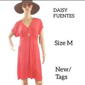 DAISY FUENTES DRESS SIZE M  PINK CORAL COLOR SHORT SLEEVES NEW WITH TAGS